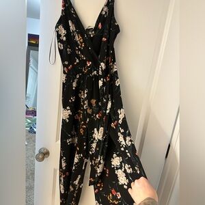Kaileigh brand, size M. Never worn